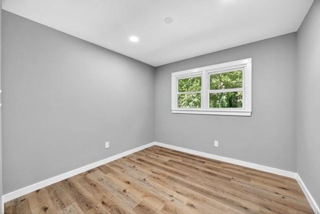 1864 Glen Echo Drive, Decatur, GA 30032