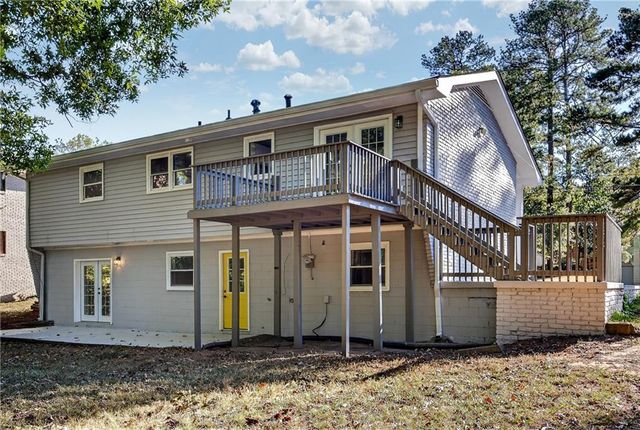 1864 Glen Echo Drive, Decatur, GA 30032