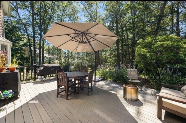 172 Broad Rock Rd, South Kingstown, RI 02879