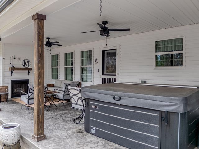 102 Woodlock Drive, Morehead, KY 40351