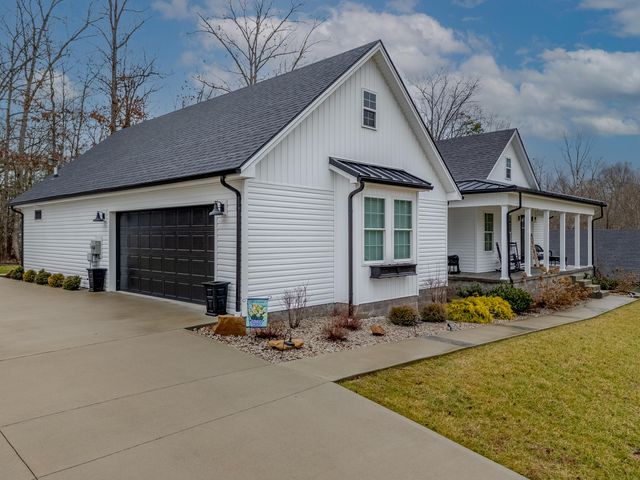 102 Woodlock Drive, Morehead, KY 40351