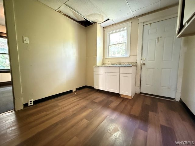 1868 Weston Avenue, Niagara Falls, NY 14305