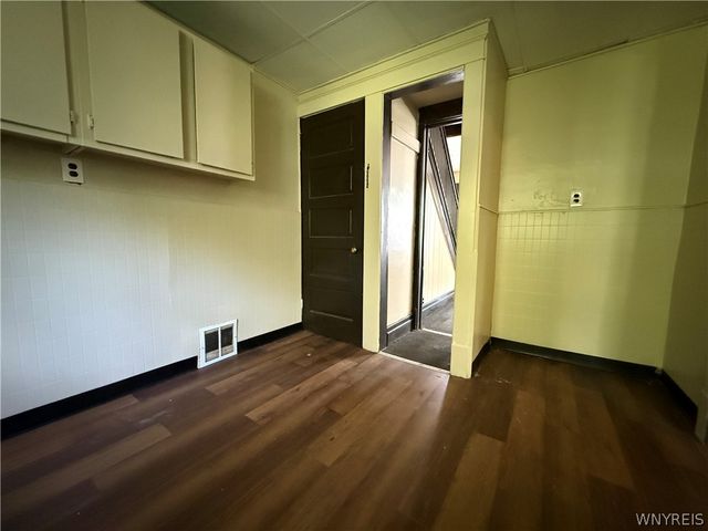 1868 Weston Avenue, Niagara Falls, NY 14305
