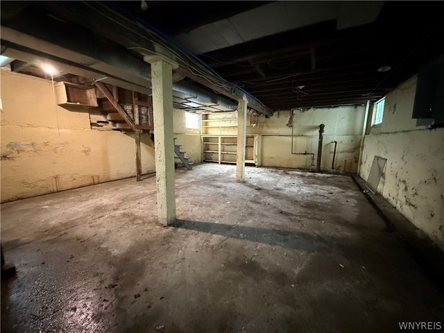 1868 Weston Avenue, Niagara Falls, NY 14305