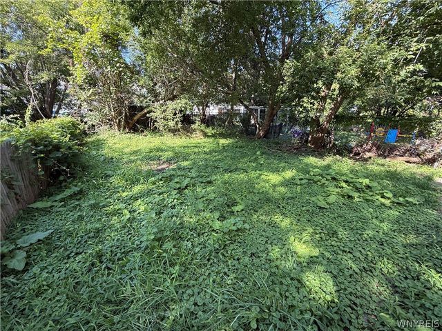 1868 Weston Avenue, Niagara Falls, NY 14305