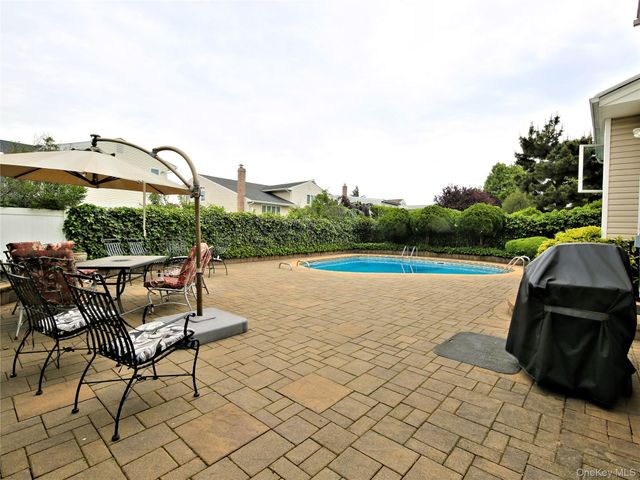 2959 Len Drive, Bellmore, NY 11710