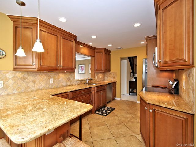 2959 Len Drive, Bellmore, NY 11710
