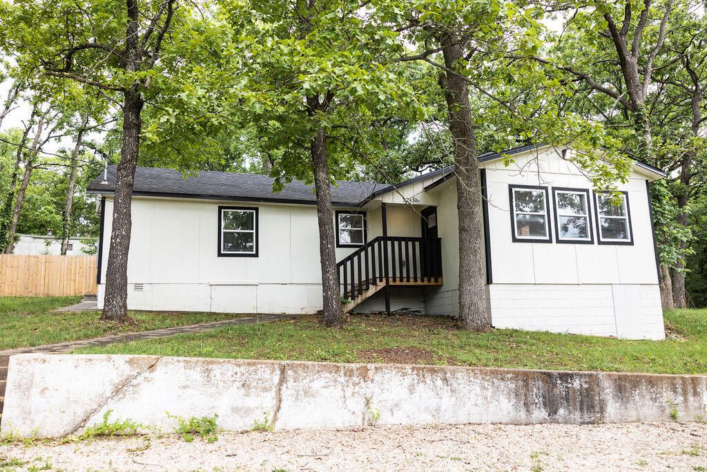 22436 Red Fox Trail, Wheatland, MO 65779