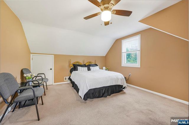 94 Barbara Drive, Pompton Lakes, NJ 07442