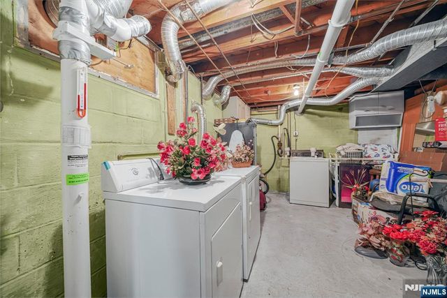 94 Barbara Drive, Pompton Lakes, NJ 07442