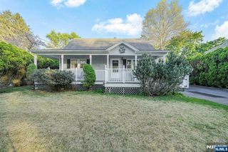 94 Barbara Drive, Pompton Lakes, NJ 07442