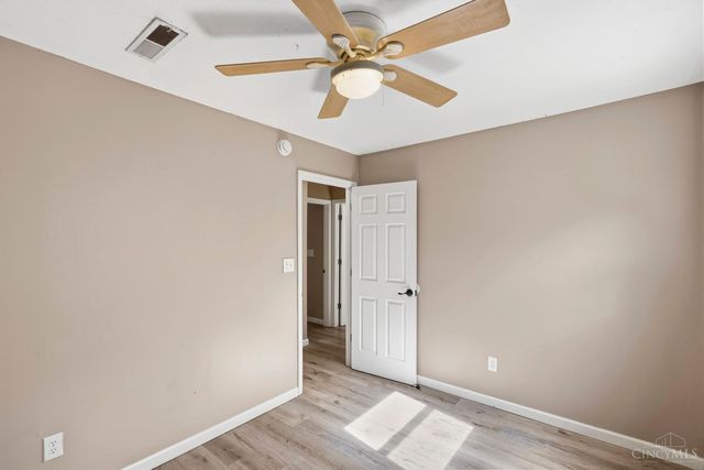 481 E Sharon Road, Glendale, OH 45246