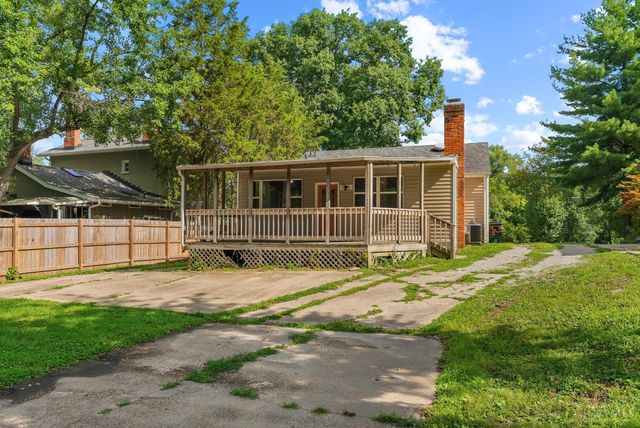 481 E Sharon Road, Glendale, OH 45246