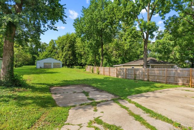 481 E Sharon Road, Glendale, OH 45246