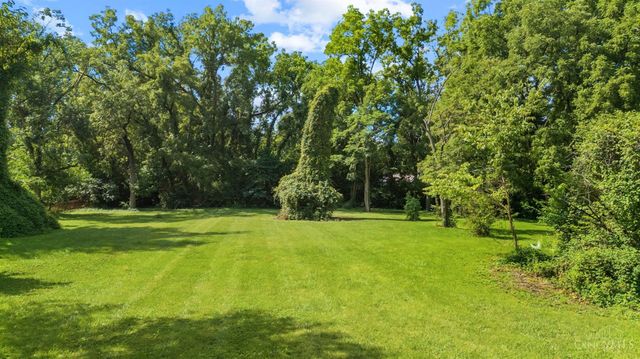 481 E Sharon Road, Glendale, OH 45246