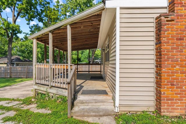 481 E Sharon Road, Glendale, OH 45246