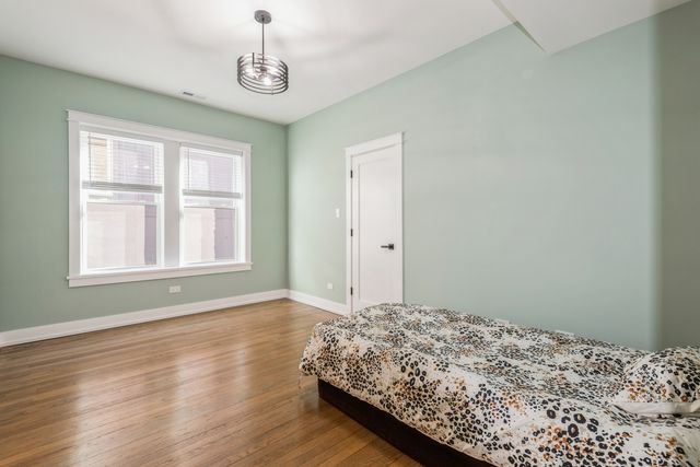 1535 W Estes Avenue 2, Chicago, IL 60626