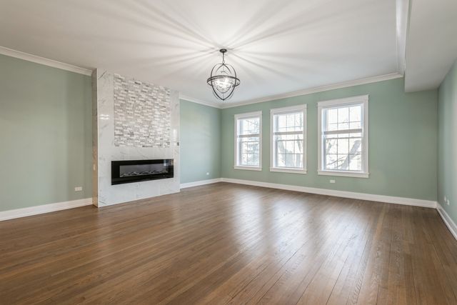 1535 W Estes Avenue 2, Chicago, IL 60626