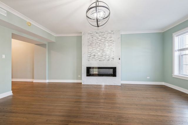 1535 W Estes Avenue 2, Chicago, IL 60626