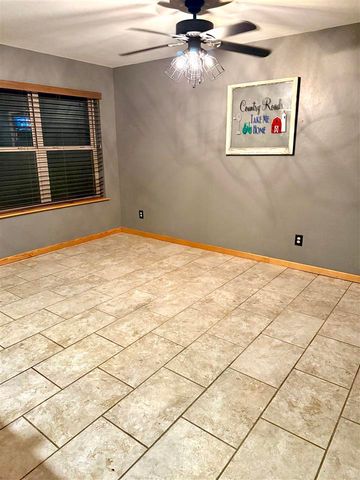 728 S Carol St, Carnegie, OK 73015