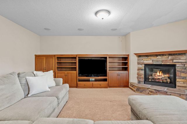 6960 Garland Lane N, Maple Grove, MN 55311