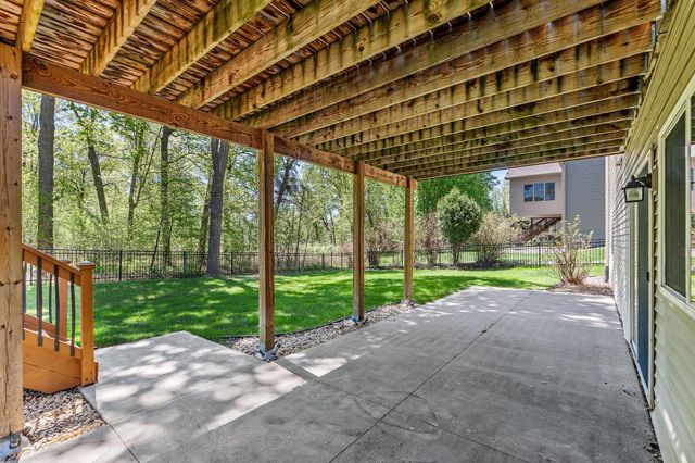 6960 Garland Lane N, Maple Grove, MN 55311