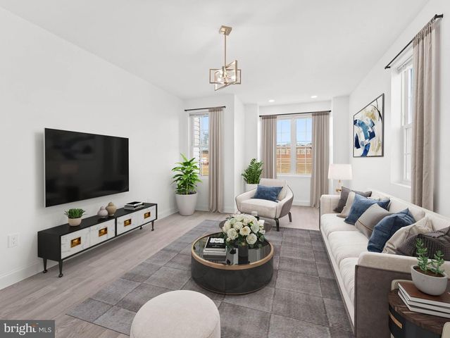 852 WOODLAND AVE, Camden, NJ 08104