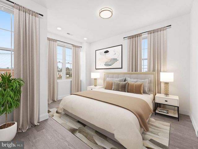 852 WOODLAND AVE, Camden, NJ 08104