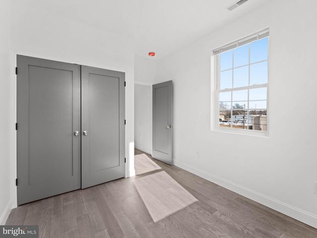 852 WOODLAND AVE, Camden, NJ 08104