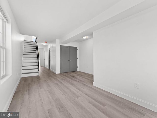 852 WOODLAND AVE, Camden, NJ 08104