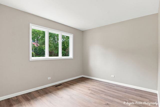 1403 Dairy Lane, Mundelein, IL 60060
