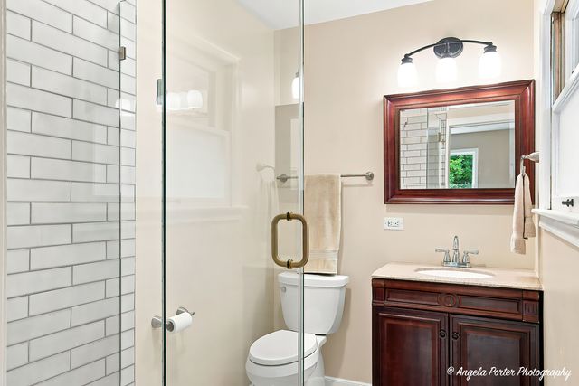 1403 Dairy Lane, Mundelein, IL 60060