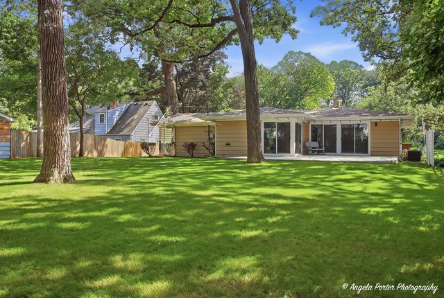 1403 Dairy Lane, Mundelein, IL 60060
