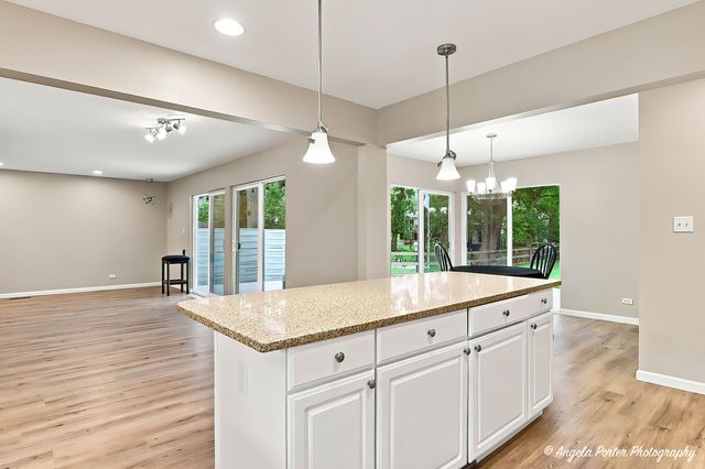 1403 Dairy Lane, Mundelein, IL 60060