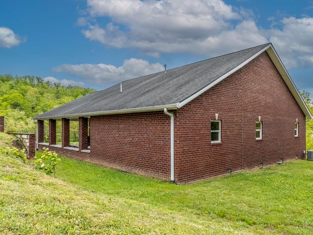 117 Pine Acres Lane, West Liberty, KY 41472