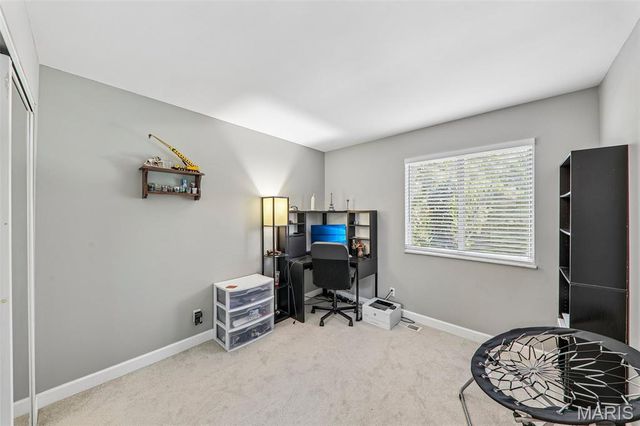 12948 Autumn View Drive, St Louis, MO 63146