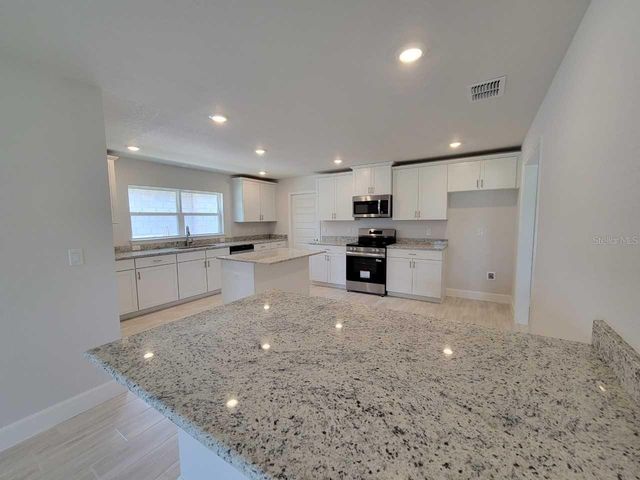 5702 SW 136TH AVENUE, Ocala, FL 34481