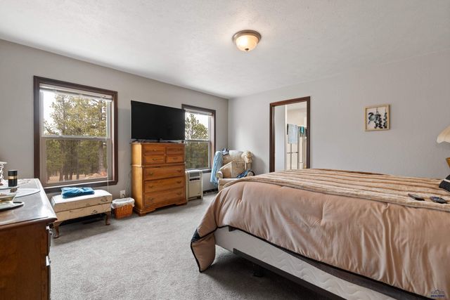 26701 GUNSMOKE LN, Custer, SD 57730