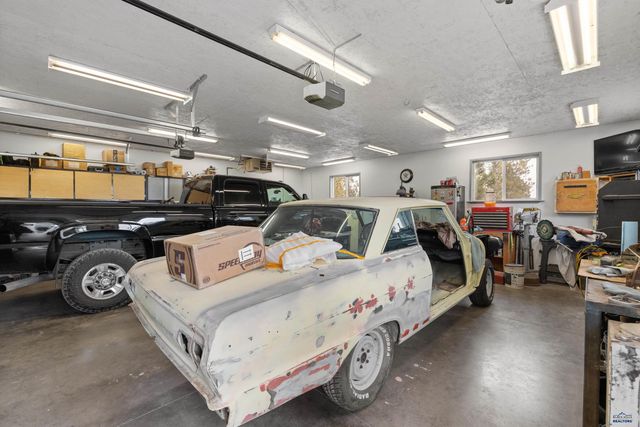 26701 GUNSMOKE LN, Custer, SD 57730