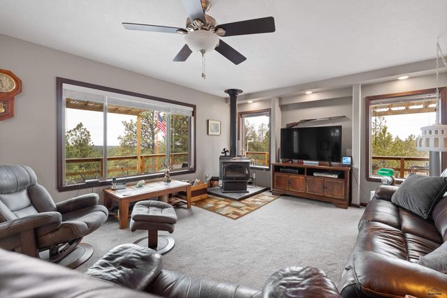 26701 GUNSMOKE LN, Custer, SD 57730