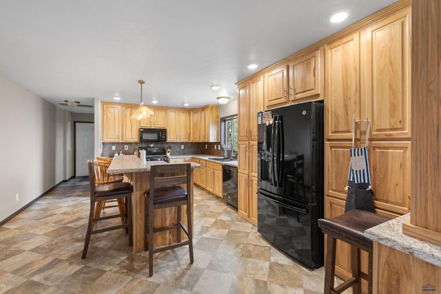 26701 GUNSMOKE LN, Custer, SD 57730