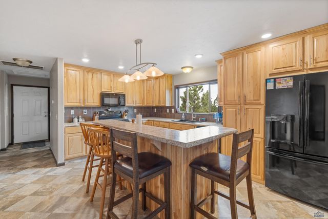 26701 GUNSMOKE LN, Custer, SD 57730