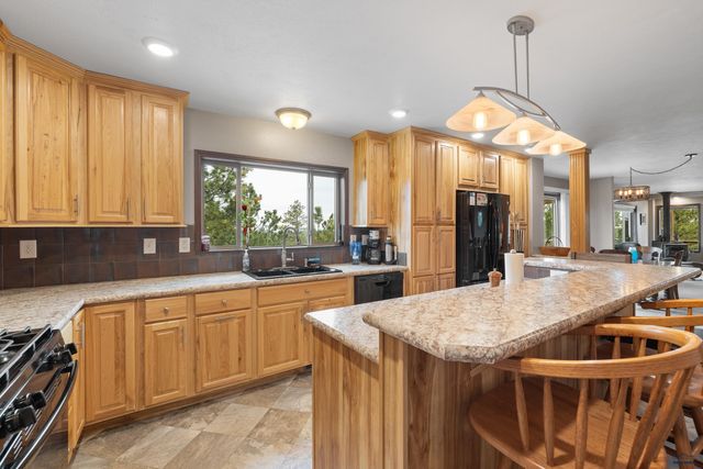 26701 GUNSMOKE LN, Custer, SD 57730