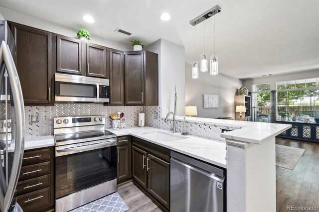 8304 Stonybridge Circle, Littleton, CO 80126