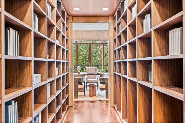 65 E GOETHE Street 3W, Chicago, IL 60610