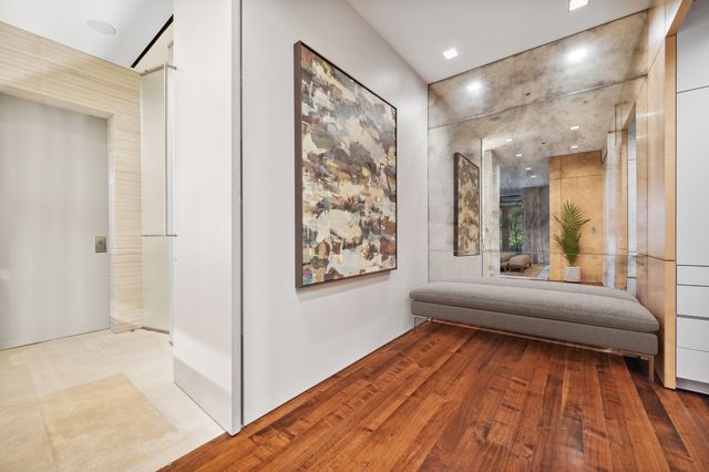 65 E GOETHE Street 3W, Chicago, IL 60610