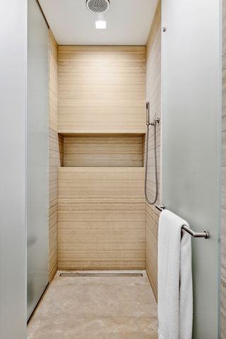 65 E GOETHE Street 3W, Chicago, IL 60610