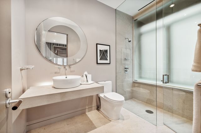 65 E GOETHE Street 3W, Chicago, IL 60610