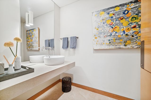 65 E GOETHE Street 3W, Chicago, IL 60610