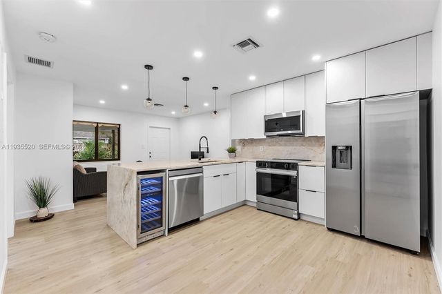 1101 SW 19th Ave, Fort Lauderdale, FL 33312